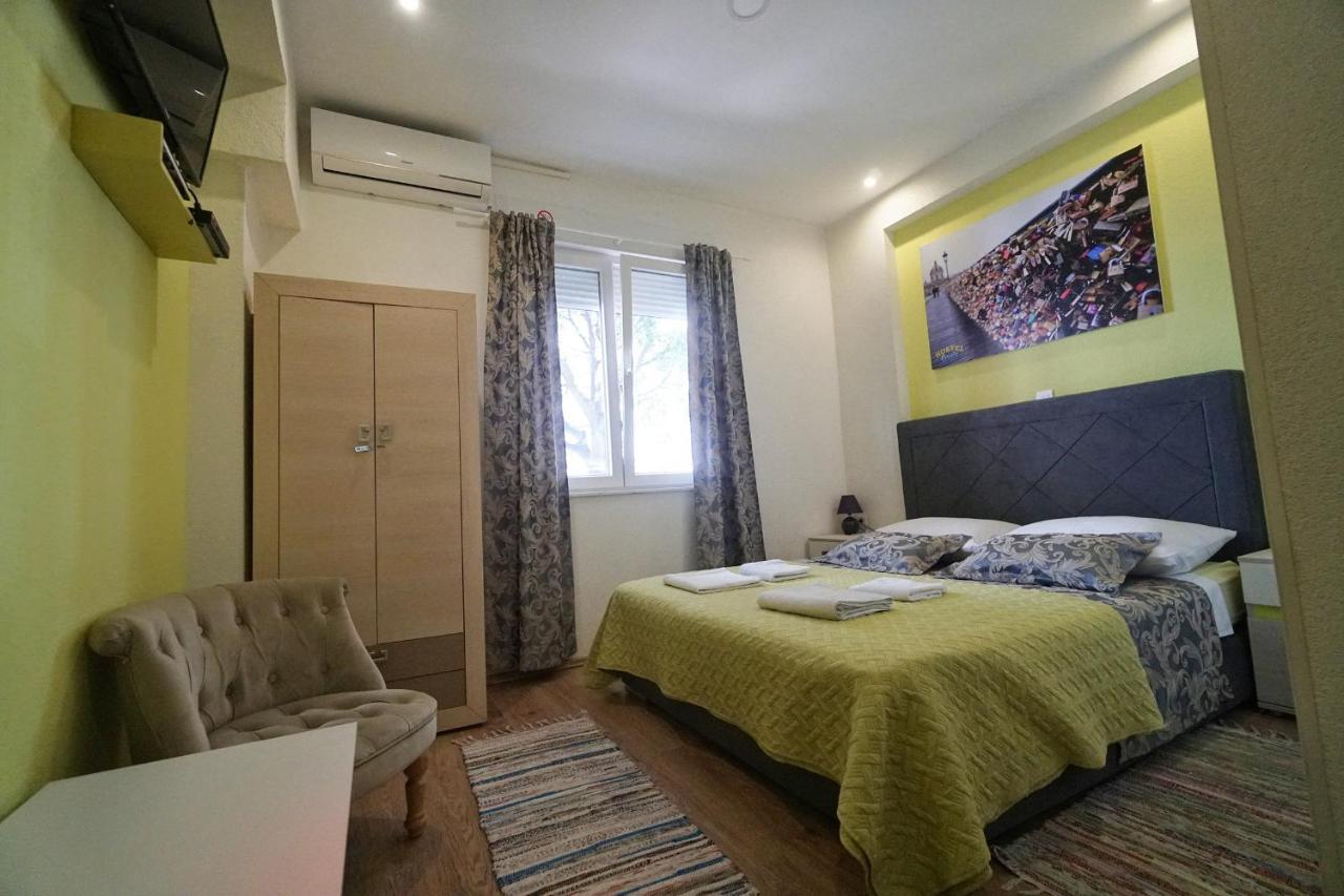 Oasis Hostel Split Eksteriør bilde